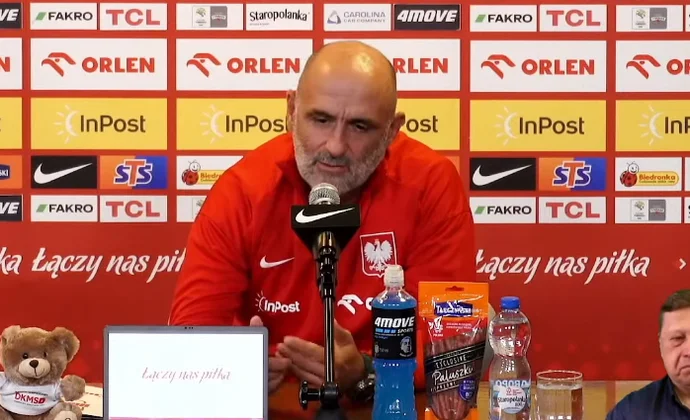 Probierz habla de Milik, Romanczuk, Urbanski, Bochniewicz, Kałuziński y Zielinski