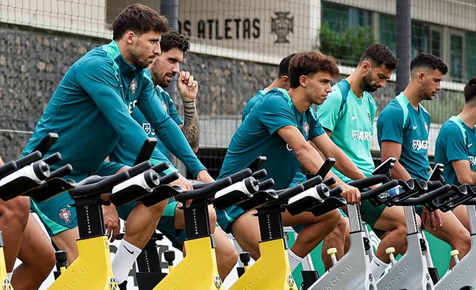 Portugal completa una sesión de recuperación sin Conceiçao