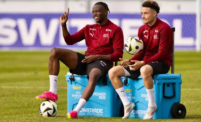 Zuber sigue al margen este martes y Zakaria hace parte de la sesión