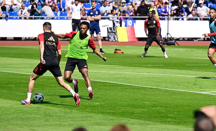 Tielemans repite con el grupo. Vertonghen, Theate, Witsel y Meunier, bajas