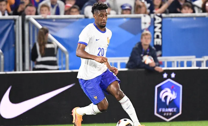 Coman se levanta resfriado y apunta a perderse el entrenamiento de la tarde