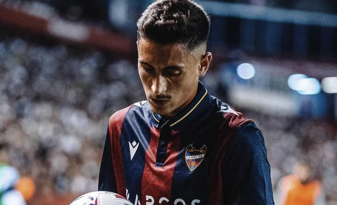 Acuerdo entre Rayo y Levante por el traspaso de Pablo Martínez