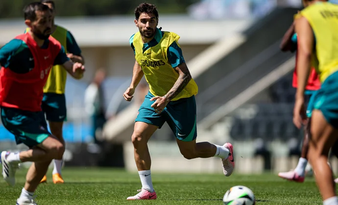 Portugal completa su última sesión en tierras lusas con los 26 disponibles