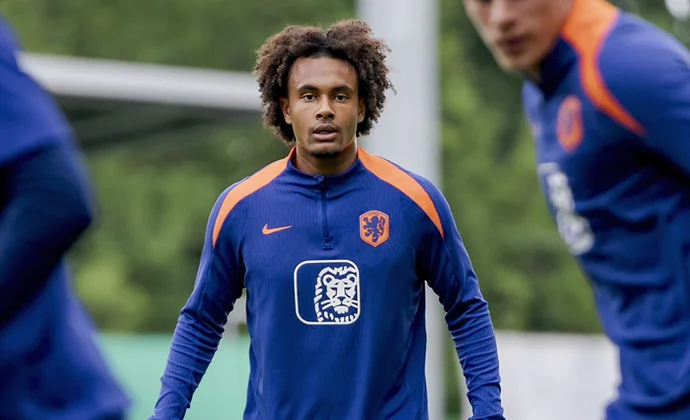 Zirkzee se incorpora al grupo y Koeman solo espera a Brobbey