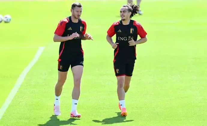 Vertonghen y Theate vuelven al grupo. Meunier y Witsel siguen fuera