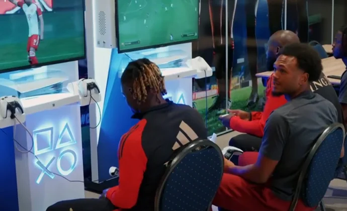 Bélgica disfrutó de un día libre y lúdico pendiente de la evolución de Witsel y Meunier