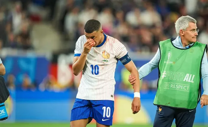 Francia actualiza el parte médico oficial de Mbappé