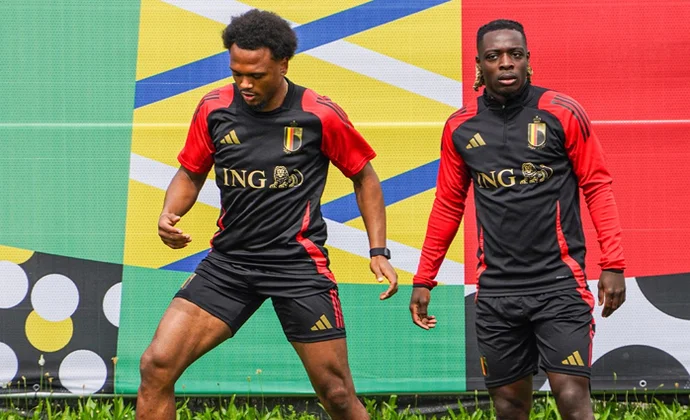 Tedesco sigue sin poder contar con Witsel y Meunier en el entrenamiento del jueves