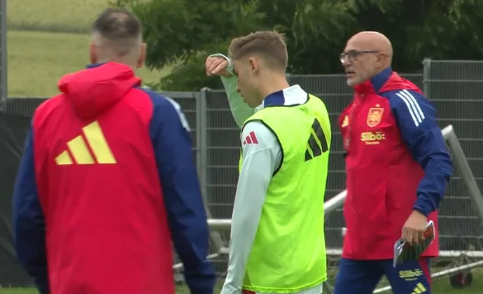 España retoma los entrenamientos sin los titulares, Ayoze ni Nacho