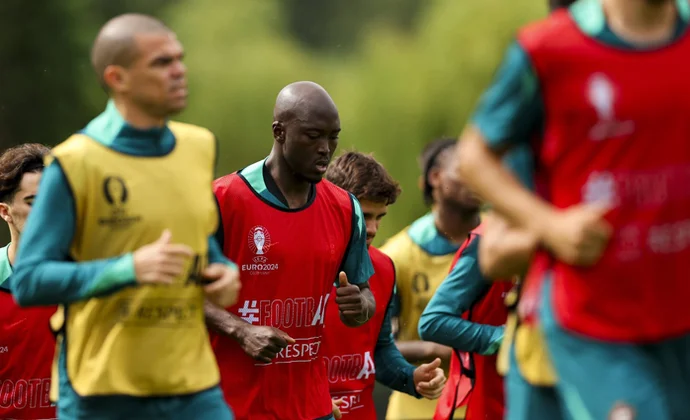 Gonçalo Ramos, Diogo Jota y Nuno Mendes no se ejercitan con el grupo