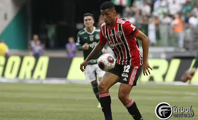 Marcos Paulo lleva ocho meses lesionado y el Atlético busca una solución