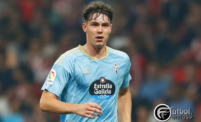 El Wolves presenta una oferta de 30M por Strand Larsen y el Celta la acepta