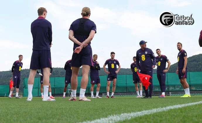 Inglaterra se ejercita este sábado con los 26 futbolistas disponibles