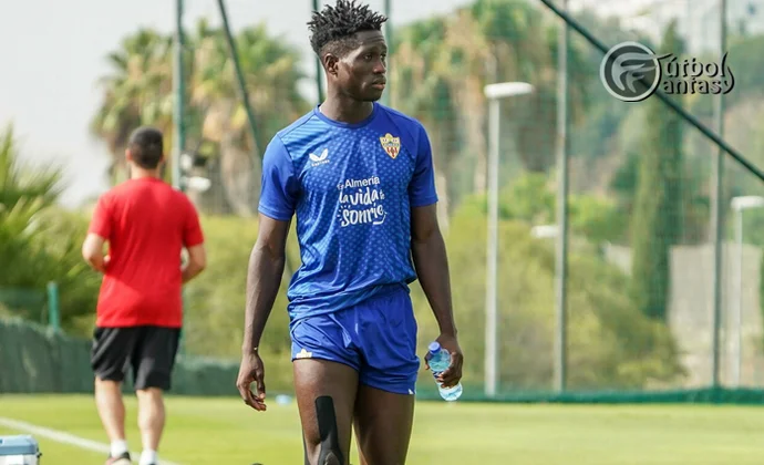 El Betis presenta una oferta por Marciano para reforzar el filial