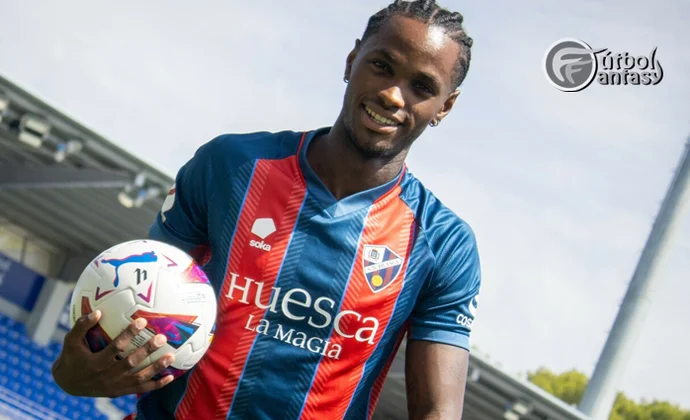 El Alavés llega a un acuerdo con el Almere City por el traspaso de Álex Balboa