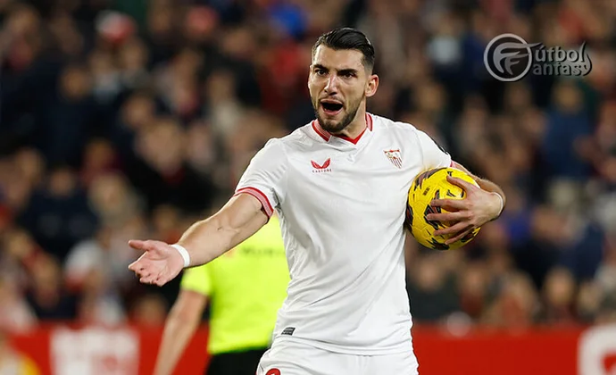 El Valencia cierra los flecos de la cesión de Rafa Mir