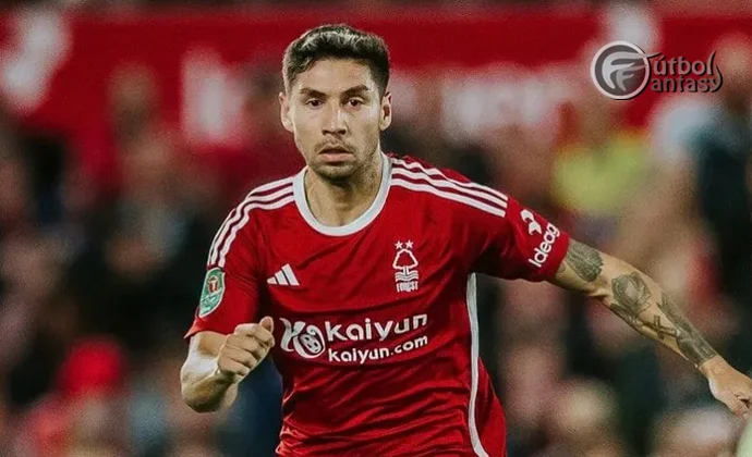 Gonzalo Montiel regresa al Sevilla para intentar convencer a Pimienta