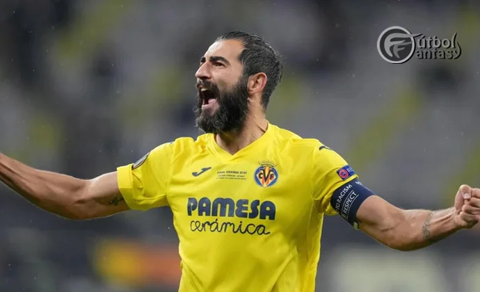 El Villarreal y Albiol alcanzan un acuerdo para su renovación un año más