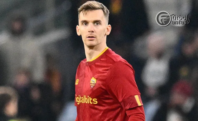 Betis y Leeds United negocian por Diego Llorente