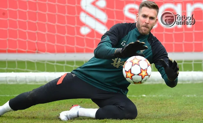 El Betis cierra el fichaje de Adrián San Miguel