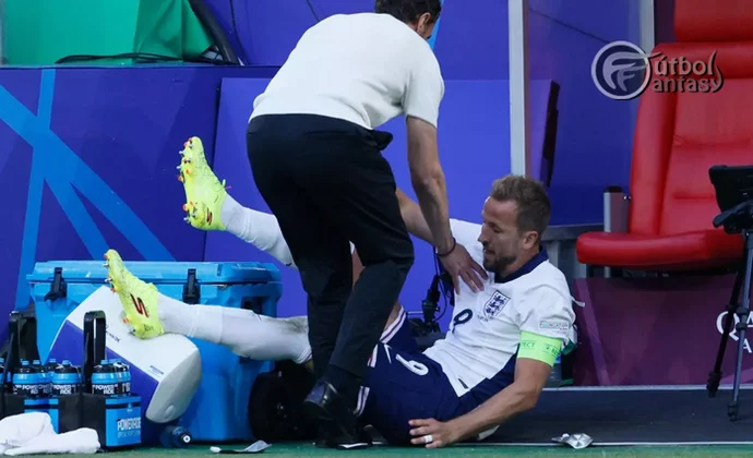 Kane se somete a pruebas y tratamiento tras sufrir una caída en la zona técnica