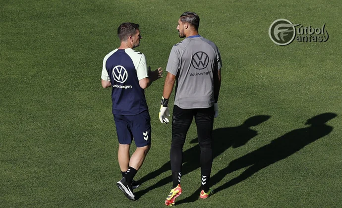Las Palmas completa su primer entrenamiento sin Escandell ni Viti Rozada