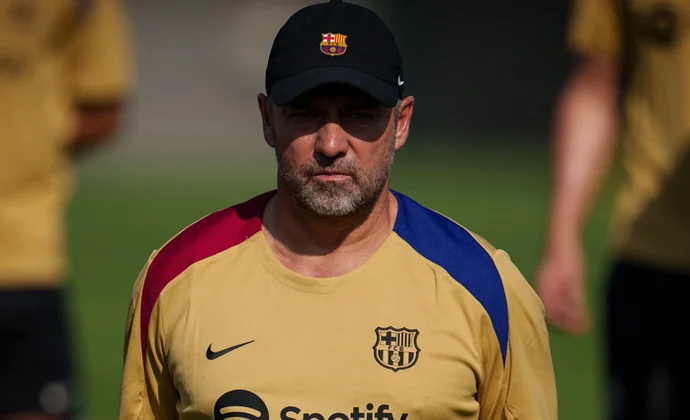 Balde, Julián Araujo, Gavi, Fort y De Jong, al margen en la primera sesión a las órdenes de Flick