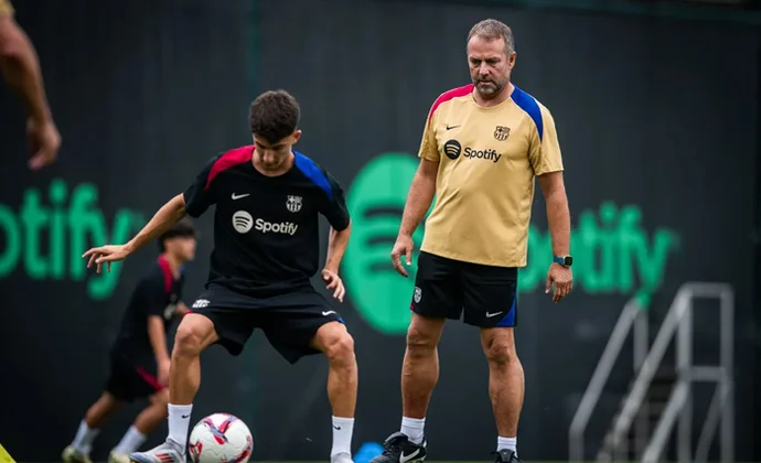 Fort, Gavi, Balde, De Jong y Julián Araujo siguen al margen del grupo