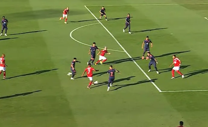 Ristic se retira con molestias del amistoso contra el Benfica