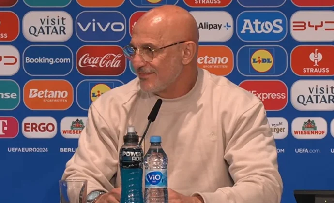 Luis de la Fuente explica cómo llega el equipo, se acuerda de los lesioandos y evita dar pistas del once