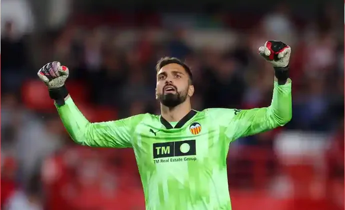 El Valencia todavía no ha recibido ninguna oferta por Mamardashvili