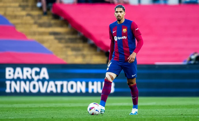 Parte médico oficial de Ronald Araujo y periodo estimado de baja