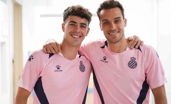 El Espanyol se pone en marcha con las pruebas médicas sin Joan García ni Braithwaite