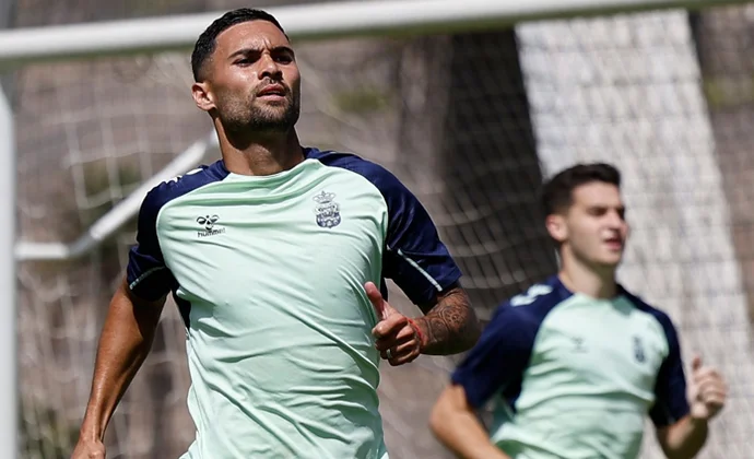 Sesión de lunes en Barranco Seco sin Saúl Coco, rumbo a Italia