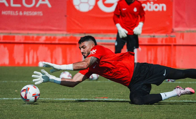 Leo Román está de vuelta y solo faltan Rajkovic y Larin