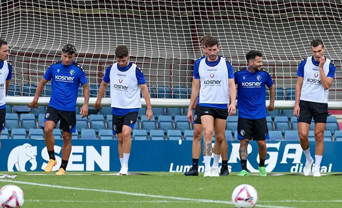 Vicente Moreno sube a Osambela y Kike Barja es el único al margen