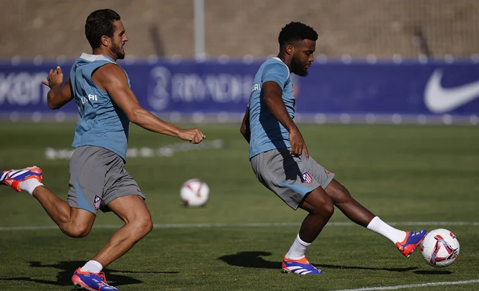 Simeone ensaya once con mismo sistema en la sesión vespertina