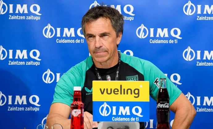 El doctor Lekue repasa el estado físico de Unai Simón, Serrano, Yuri, Iñaki Williams, Nico, Vivian, Guruzeta, Djaló, Gorosabel y Martón