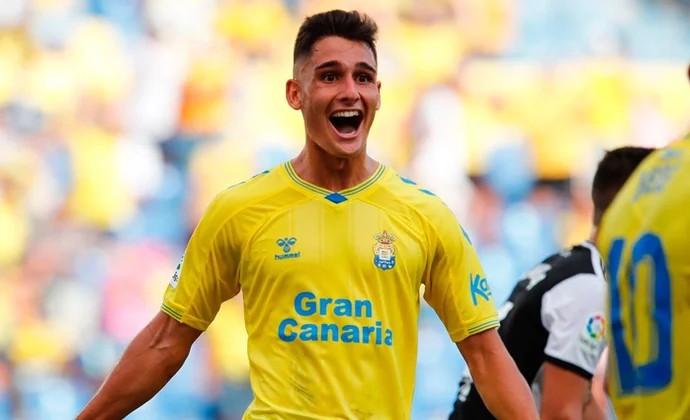 El Villarreal alcanza un principio de acuerdo con Sergi Cardona