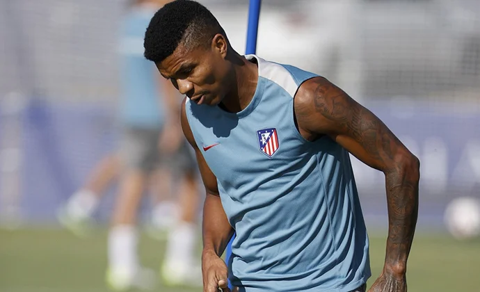 Simeone trabaja un once sin Reinildo en una sesión con dos canteranos al margen