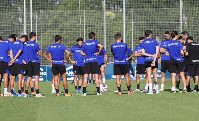 David García vuelve al grupo y Kike Barja es la única ausencia