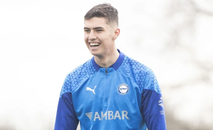 El Alavés declara cedible a Panichelli, que ya tiene dos pretendientes