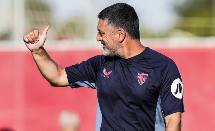 En Nesyri se pierde la sesión del viernes por una leve sobrecarga