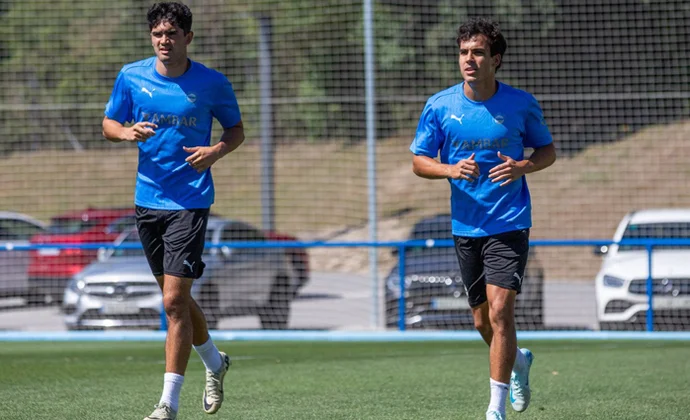 Novoa y Manu Sánchez completan al margen su primera sesión como jugadores del Alavés