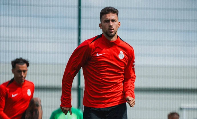 Copete entrena con normalidad tras perderse el amistoso contra el Crewe