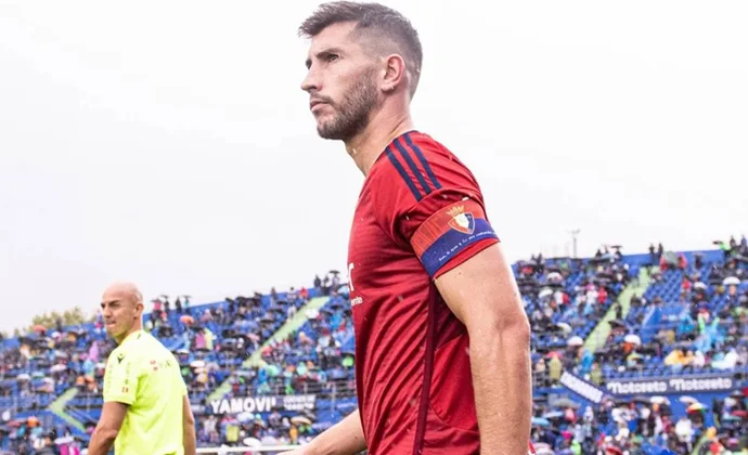 El Al Shabab sube su oferta por David García, aunque sigue pareciendo insuficiente