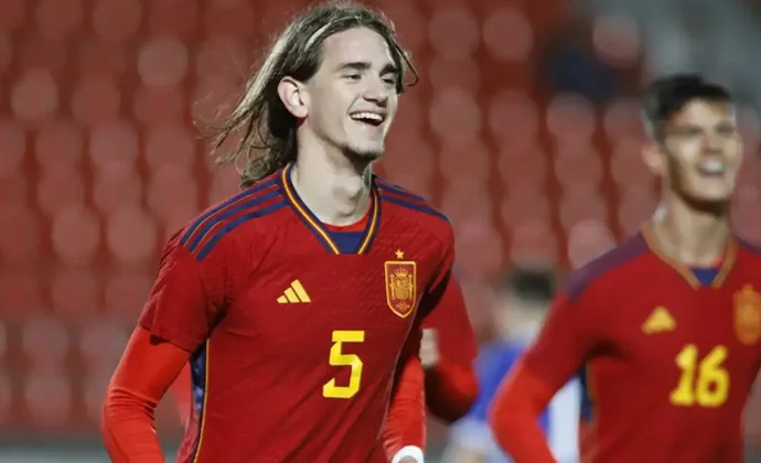 Yarek y Assane Diao avanzan a semifinales con España Sub-19 y su pretemporada se verá condicionada