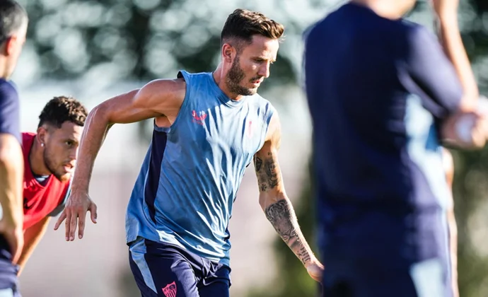 Nyland, En Nesyri y Augustinsson, bajas en la sesión de esta mañana