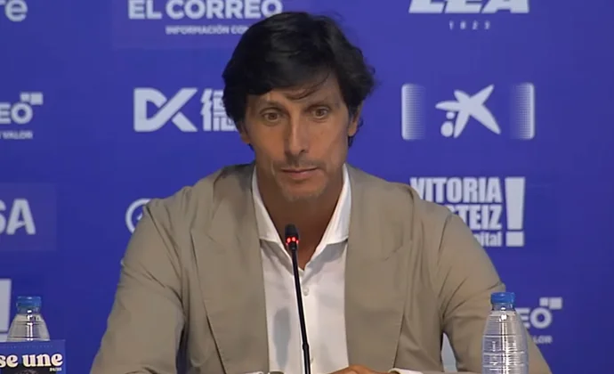 Sergio Fernández reconoce que hay que fichar un central y habla de Novoa, Abqar, Rioja y Panichelli