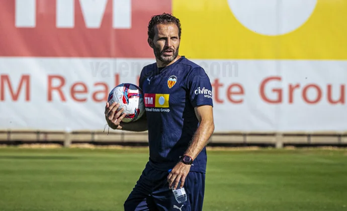 Fran Pérez y Gayà siguen al margen a tres semanas de iniciar la Liga